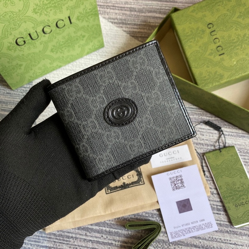 Gucci Wallets 38